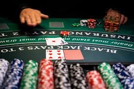 Meja live casino dengan dealer nyata tersedia di platform agenlive4d untuk pengguna dewasa